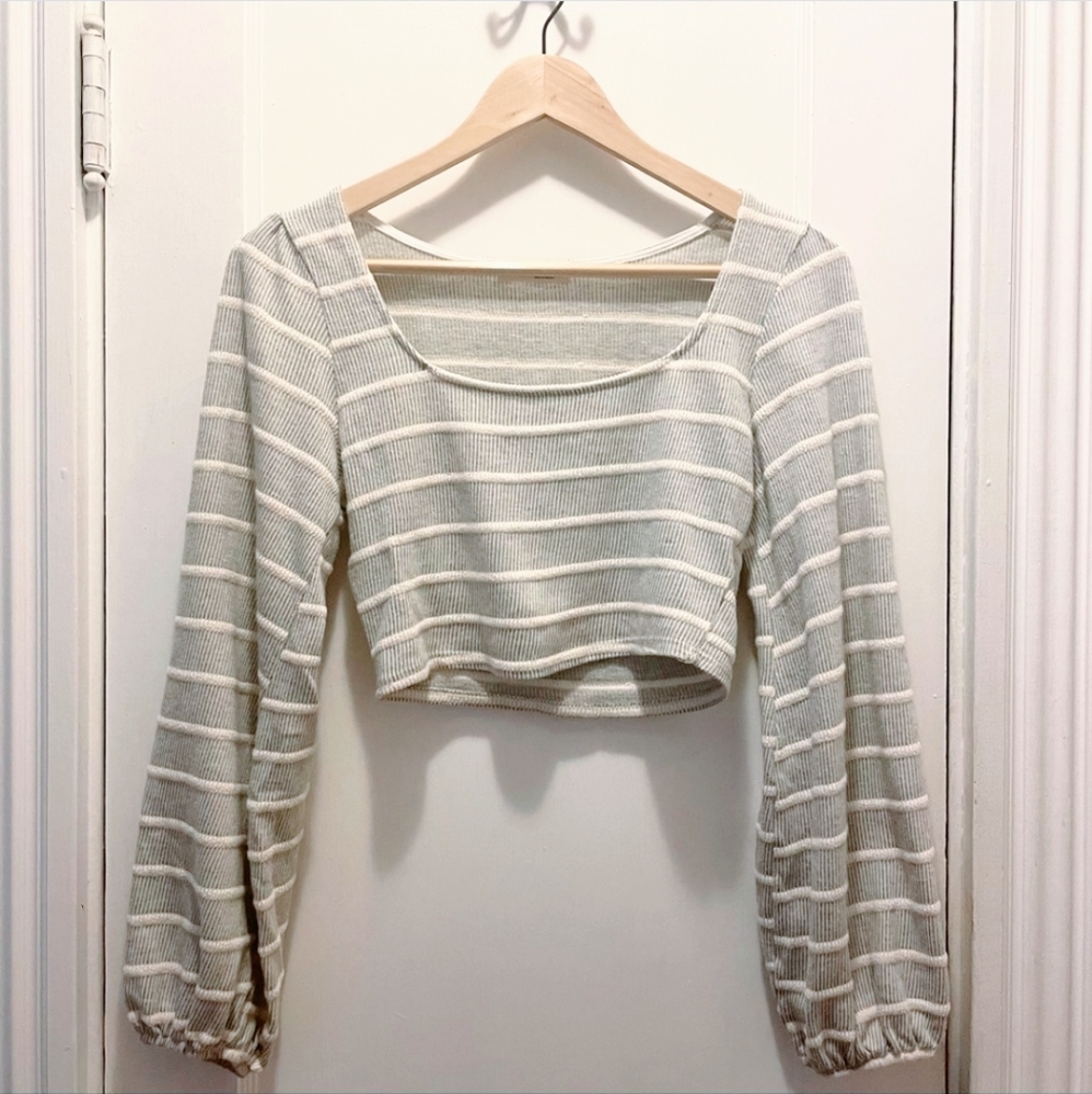 Crop top, striped, bell sleeve